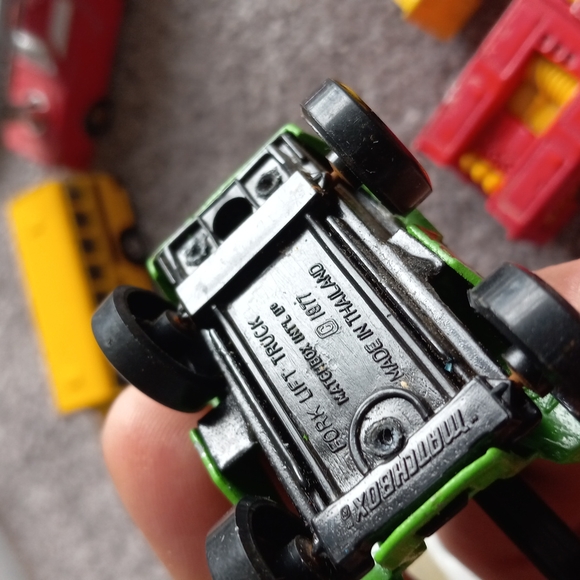 Collection of vintage toy cars - Picture 12 of 12